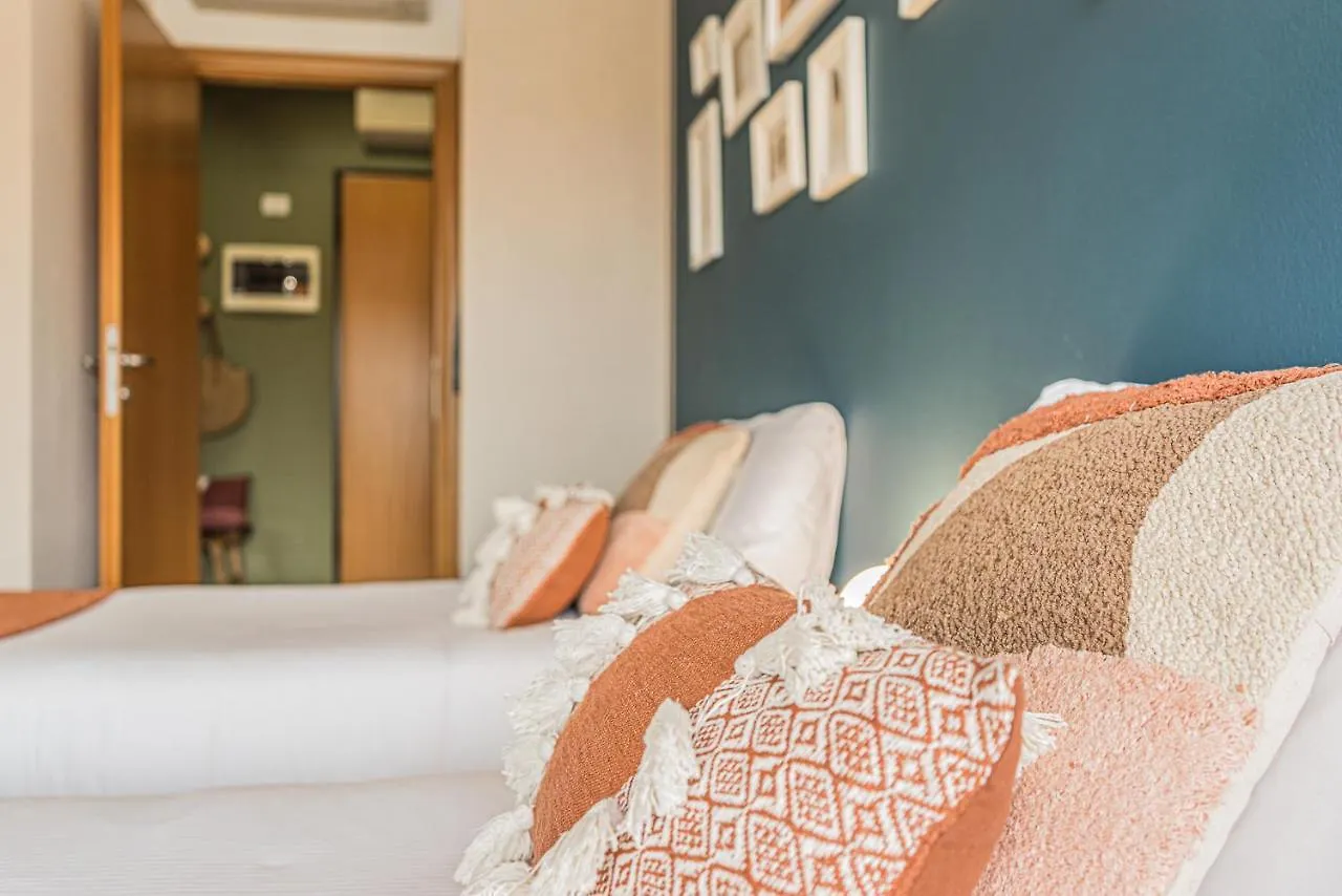 Hygge Family Apartment - One Step Away From The Lake!!! Sirmione 0*,  Italy