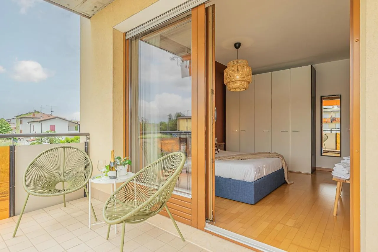 Hygge Family Apartment - One Step Away From The Lake!!! Sirmione Italy