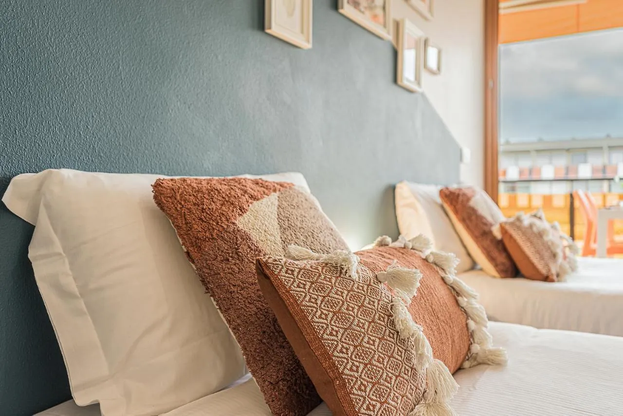 Hygge Family Apartment - One Step Away From The Lake!!! Sirmione Italy