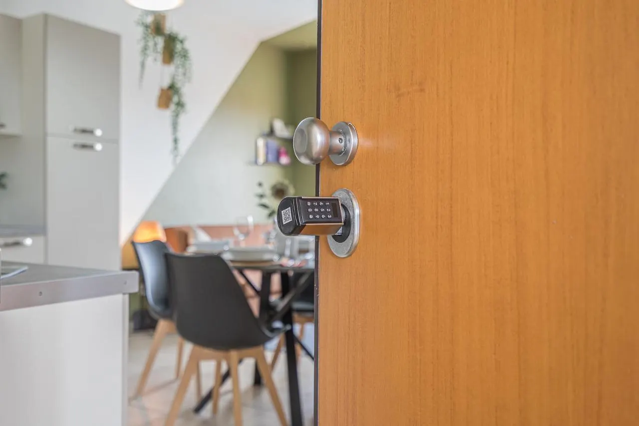 Hygge Family Apartment - One Step Away From The Lake!!! Sirmione