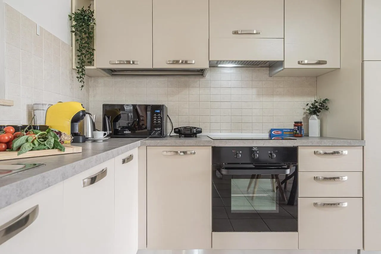 Hygge Family Apartment - One Step Away From The Lake!!! Sirmione