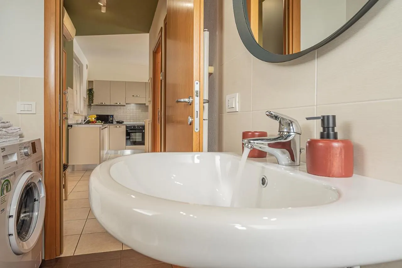 Hygge Family Apartment - One Step Away From The Lake!!! Sirmione Italia