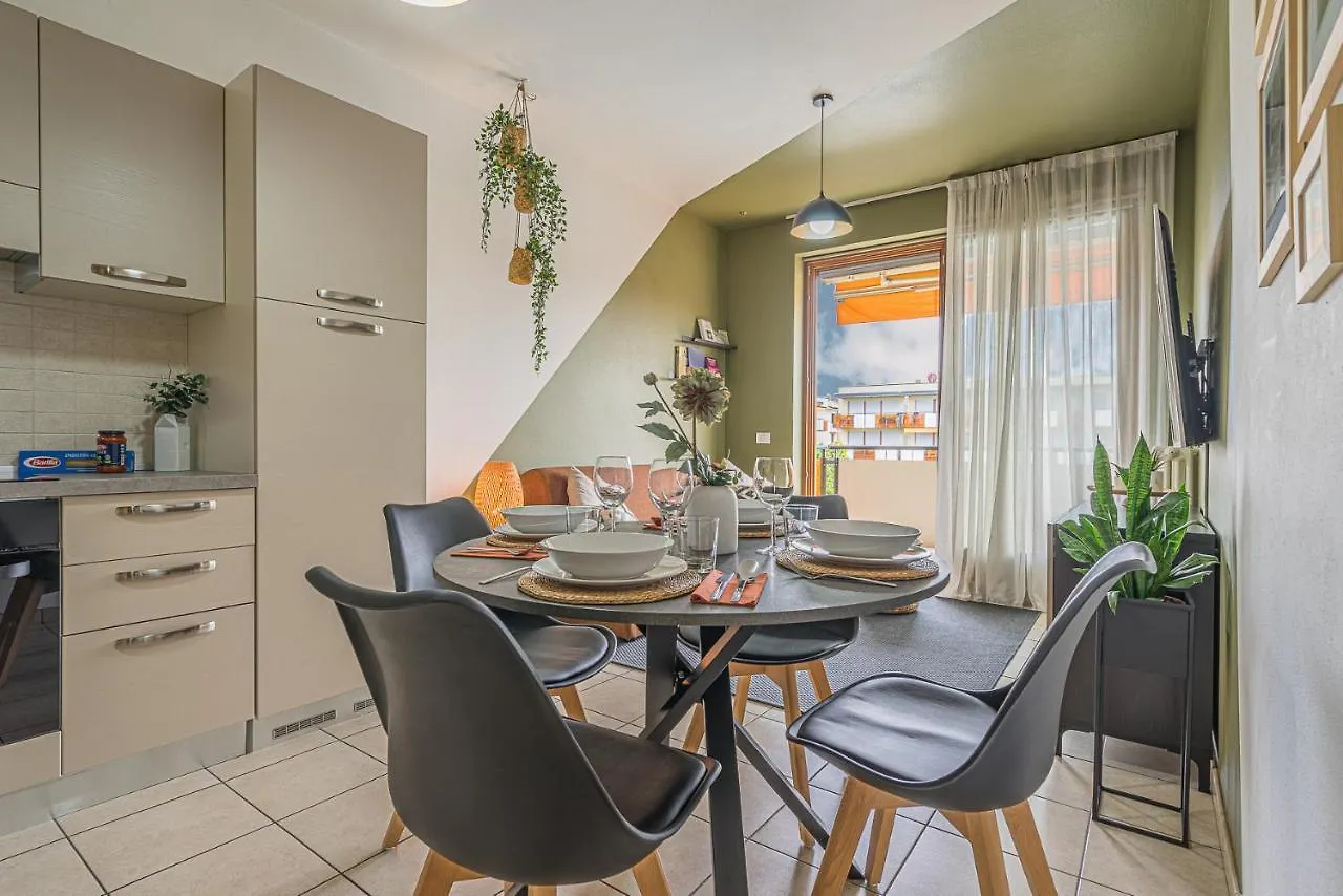 Hygge Family Apartment - One Step Away From The Lake!!! Sirmione Italia