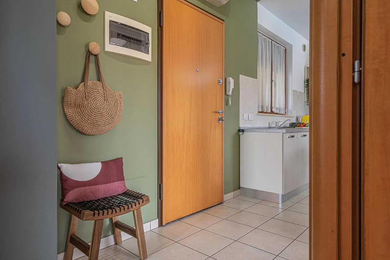Hygge Family Apartment - One Step Away From The Lake!!! Sirmione Italia