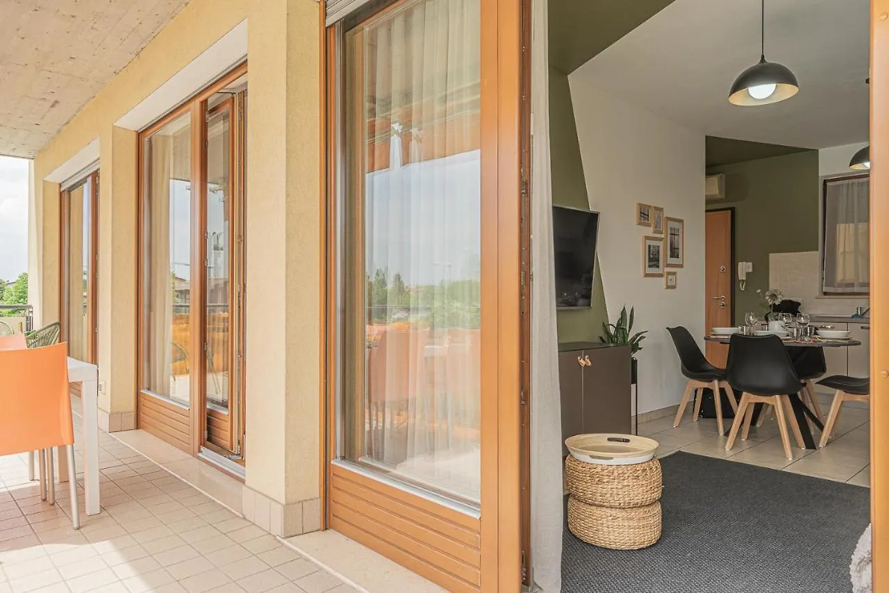 Hygge Family Apartment - One Step Away From The Lake!!! Sirmione Italia